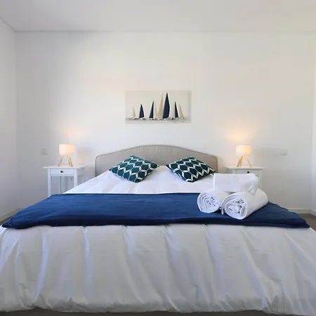 201 Em Casa De Ferias Com Piscina منزل للإقامة فيرناو فيرو